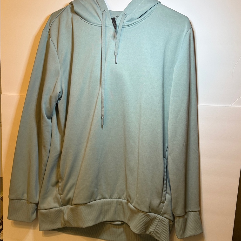 Mondetta Sage Green Hooded Pullover